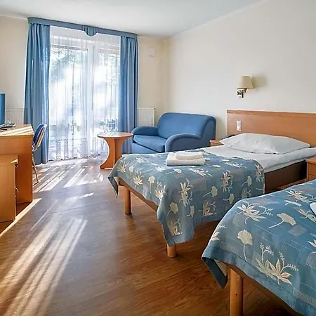 Zdrowotel Otel *